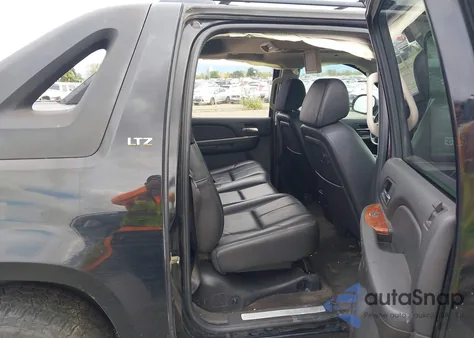 2008 Chevrolet Avalanche 1500 Ltz z USA, uszkodzony, nr VIN 3GNFK12368G275601